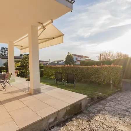 Bardolinolungolago Di Garda • Piscina • Parking דירה ברדולינו