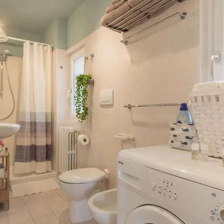 Bardolinolungolago Di Garda • Piscina • Parking דירה *