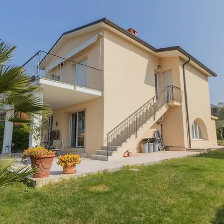 Bardolinolungolago Di Garda • Piscina • Parking * Μπαρντολίνο